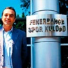 Taraftarla kapıştı