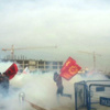 Adliye önünde gaz bombalı müdahale!