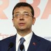 Ekrem İmamoğlu ile babasının "dolandırıcılık" iddiasıyla yargılandığı dava ertelendi Ekrem İmamoğlu ile babasının "dolandırıcılık" iddiasıyla yargılandığı dava ertelendi