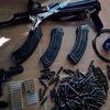 Hakkari'de silah ve mühimmat ele geçirildi Hakkari'de silah ve mühimmat ele geçirildi