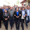Silvan'dan izinsiz yürüyüş yapmak isteyen HDP'li gruba müdahale Silvan'dan izinsiz yürüyüş yapmak isteyen HDP'li gruba müdahale
