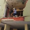 Klima motoru patladı ev savaş alanına döndü: 1 yaralı