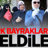 Türk bayrakları ile geldiler Türk bayrakları ile geldiler
