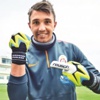 Fernando Muslera gidiyor