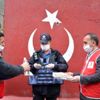 Kızılay ekibinden güvenlik güçlerine bayram ziyareti