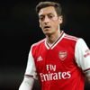 Mesut Özil 'M10' adında kendi markasını kuruyor Mesut Özil 'M10' adında kendi markasını kuruyor