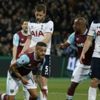 Tottenham'a zirve yolunda darbe