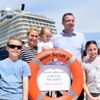 Antalya'ya sezonun ilk kruvaziyeriyle 2 bin 300 Alman geldi