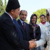 Sare Davutoğlu, maden şehitliğini ziyaret etti Sare Davutoğlu, maden şehitliğini ziyaret etti