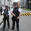 Londra’da taksi yayalara çarptı