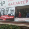 CHP Gaziantep il binasına asılan pankart polis tarafından indirildi
