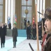 Aliyev'i dombra ile karşıladılar! Aliyev'i dombra ile karşıladılar!