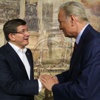 Davutoğlu'nun 'Dost Meclisi Yemeği'