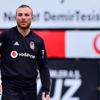 Beşiktaş, sağanak yağmur altında çalıştı