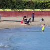 Antalya sahilleri ara tatilde hareketlendi Antalya sahilleri ara tatilde hareketlendi