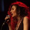 Sena Şener'den bol sürprizli konser Sena Şener'den bol sürprizli konser