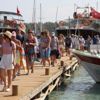 Turist harcamaları 2 milyar doları buldu Turist harcamaları 2 milyar doları buldu