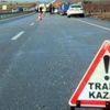 Tırın altında sıkışan motosikletli hastanede hayatını kaybetti Tırın altında sıkışan motosikletli hastanede hayatını kaybetti
