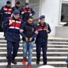 Kaçırdıkları Suriyeli kardeşleri döven vatandaşları ... Kaçırdıkları Suriyeli kardeşleri döven vatandaşları ...