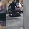Vicdansız gelin kaynanasını sokak ortasında dövdü Vicdansız gelin kaynanasını sokak ortasında dövdü