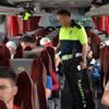Otobüs yolcularına 'emniyet kemeri' uyarısı Otobüs yolcularına 'emniyet kemeri' uyarısı