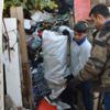 Evden 22 kamyon dolusu çöp çıktı Evden 22 kamyon dolusu çöp çıktı