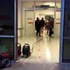 Elini kıyma makinesine kaptırıp hastaneye koştu Elini kıyma makinesine kaptırıp hastaneye koştu