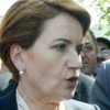 Sare Davutoğlu'ndan Akşener'e telefon