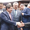 Davutoğlu: AK Parti Türkiye’nin birleştirici harcıdır Davutoğlu: AK Parti Türkiye’nin birleştirici harcıdır
