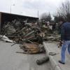 Hurda yüklü TIR devrildi: 1 yaralı Hurda yüklü TIR devrildi: 1 yaralı