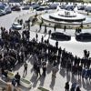 Kuyruğun sebebini öğrenen şaştı kaldı! Kuyruğun sebebini öğrenen şaştı kaldı!