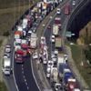 TEM'de kaza yoğun trafik oluştu TEM'de kaza yoğun trafik oluştu