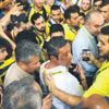 Koç taraftarla bütünleşti Koç taraftarla bütünleşti