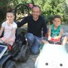 Hurda malzemeden akülü araba ve drone yaptı