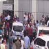 Fatih'te hastane önünde kavga çıktı Fatih'te hastane önünde kavga çıktı