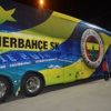 Cam kenarında kimse oturmuyor