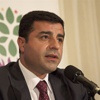 HDP Eş Genel Başkanı Demirtaş'a uçakta Kobani tepkisi