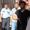 Cinnet getiren genç ailesini rehin aldı Cinnet getiren genç ailesini rehin aldı