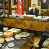 Zehirli ayakkabıları farkeden memurlara ödül Zehirli ayakkabıları farkeden memurlara ödül