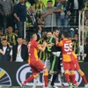 Volkan Demirel ile Sabri Sarıoğlu, tokalaşmadı Volkan Demirel ile Sabri Sarıoğlu, tokalaşmadı
