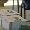 Yeni Kaledonya Fransa'dan ayrılmıyor