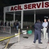 Acil Önünde Kurşun Yağmuru: 2 Ölü Acil Önünde Kurşun Yağmuru: 2 Ölü