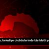 Antalya da, belediye otobüslerinde bisikletli yolcu ... Antalya da, belediye otobüslerinde bisikletli yolcu ...
