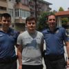 İsim benzerliği yüzünden yanlış okula gitti, sınava ... İsim benzerliği yüzünden yanlış okula gitti, sınava ...