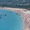 Ölen eşini uyuyor sanıp üzerini örttü! Alanya'da akılalmaz olay