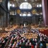 Ayasofya Camii dolup taşıyor