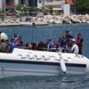 99 mülteci Yunanistan'a kaçarken yakalandı 99 mülteci Yunanistan'a kaçarken yakalandı