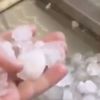 İstanbul Ümraniye'de metro girişinde dolu yığını! Ceviz büyüklüğünde...