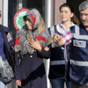 Canlı bomba olduğu şüphesiyle aranıyordu Canlı bomba olduğu şüphesiyle aranıyordu