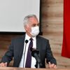 Vali'den kaymakamlara: Ölüm sayısı ilk 5 aydaki sayının o kadar çok üzerinde ki, şaşırırsınız Vali'den kaymakamlara: Ölüm sayısı ilk 5 aydaki sayının o kadar çok üzerinde ki, şaşırırsınız